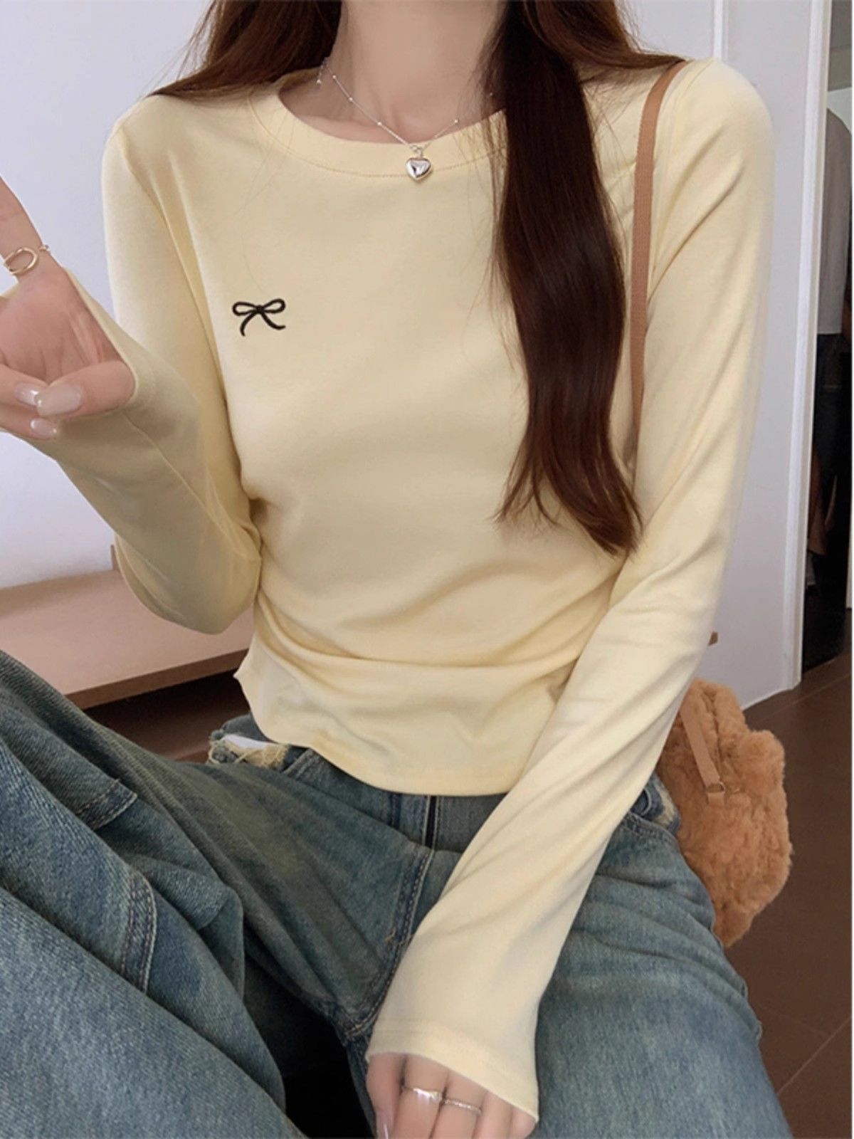Women's Slim Fit Crew Neck Long Sleeve T-Shirt with Bow Pleat Design - Image 4