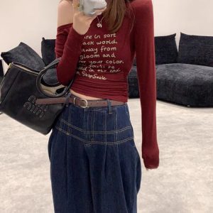 Letter Print Oblique Collar Off-Shoulder Long Sleeve T-Shirt Pleated Waist Short Top Sweet Style