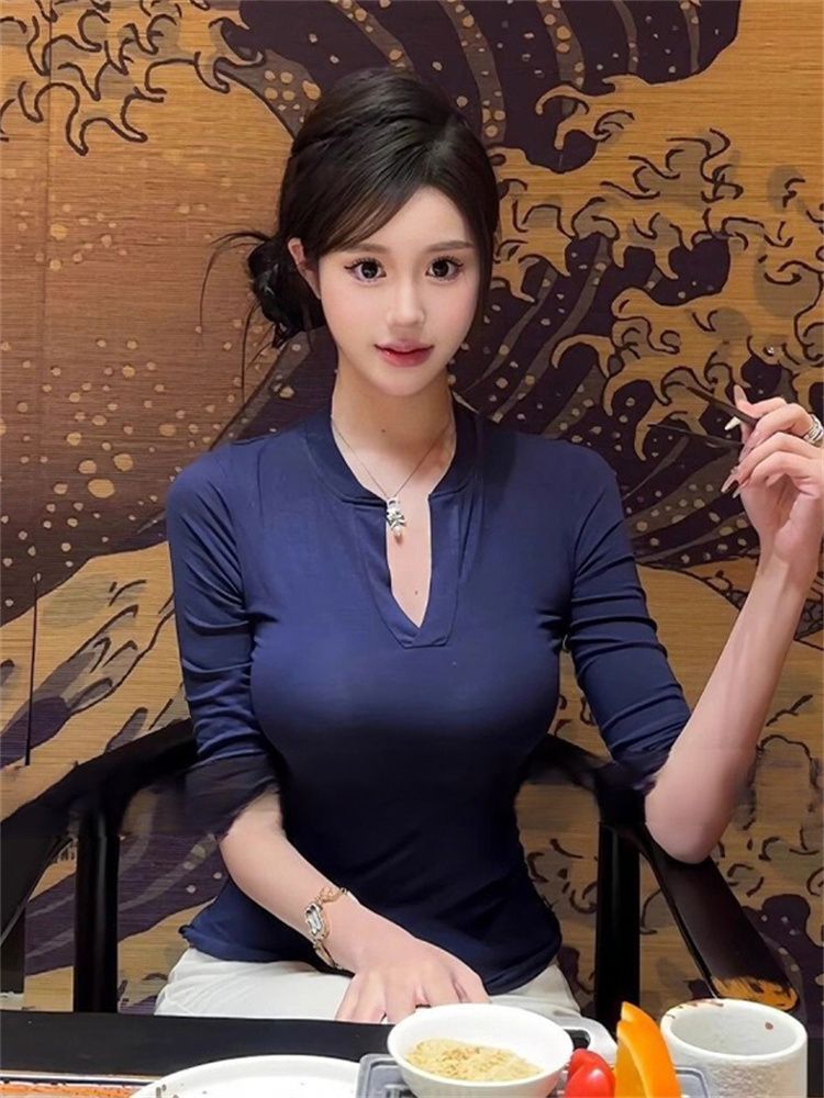 Women's Slim Fit Three-Quarter Sleeve T-Shirt Navy Chic Everyday Top - Image 3